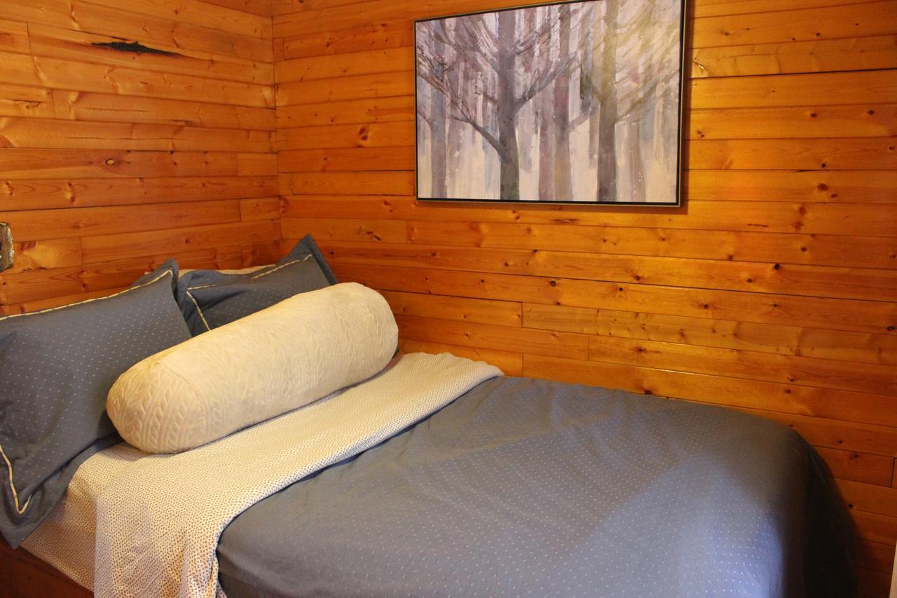 Lakefront Hope Lodge Miller Lake Exterior foto